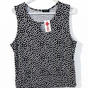 Chic Black and White Polka Dot Sleeveless Blouse
